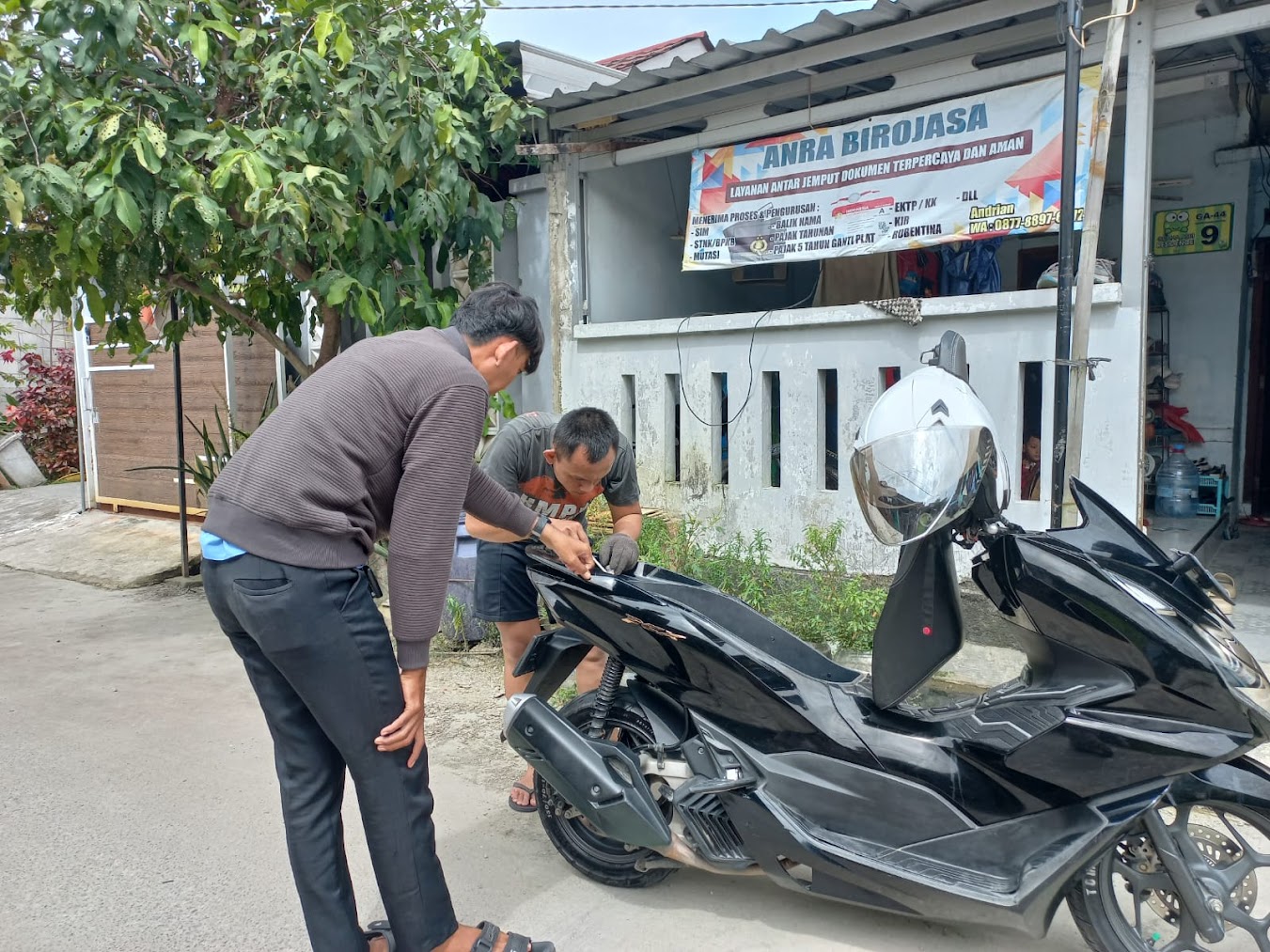 Jasa Balik Nama Kendaraan Tepercaya di STNK.CO.ID: Proses Cepat, Aman, dan Tanpa Antre!