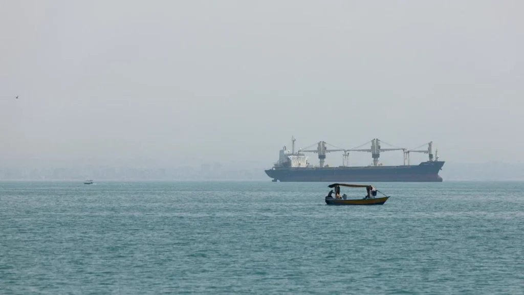 AS Mendesak Iran Tepati Janji Bebaskan Selat Hormuz Jelang Negosiasi di Oman