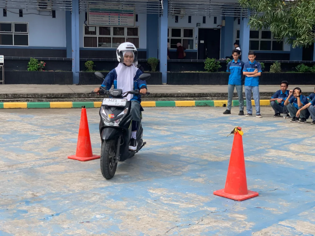 Berita Karawang Hari Ini: Kampanye Safety Riding dan Optimisme Properti di Tengah Pelemahan Ekonomi