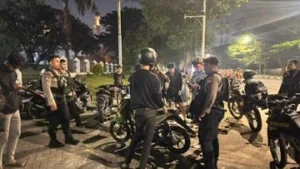 Brimob Polda Metro Bubarkan Balap Liar di Cipayung, Satu Motor Diamankan