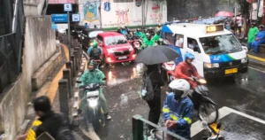 Cuaca Cerah hingga Hujan Ringan Warnai Lalu Lintas Jakarta Timur Hari Ini, Polisi Imbau Waspada