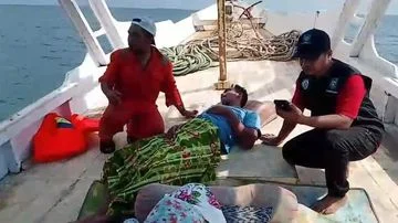 Dua Korban KM Nurul Salsa Tenggelam Selamat setelah Mengapung Empat Hari di Laut dengan Gabus dan Tiga Jenazah