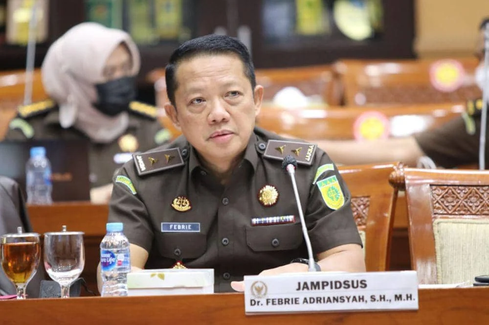 Eks Jampidsus Febrie Adriansyah Jalani Sidang Etik, Kejaksaan Agung Tegaskan Proses Hukum