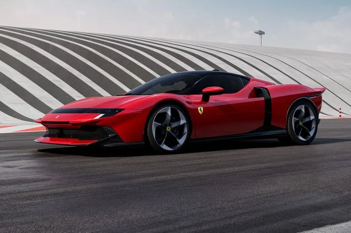 Ferrari 849 Testarossa Resmi Meluncur di Indonesia: PHEV 1.050 HP yang Menggantikan SF90 Stradale