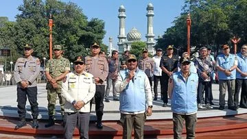 Garda Terdepan Bebas Sampah: Kemendagri Optimalkan Satpol PP dan Satlinmal