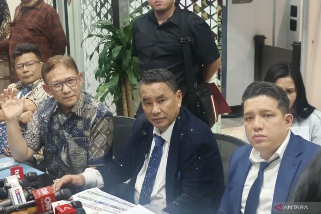 Hotman Paris: Febrie Adriansyah Tidak Ditahan Usai Pemeriksaan 10 Jam oleh Kejaksaan Agung