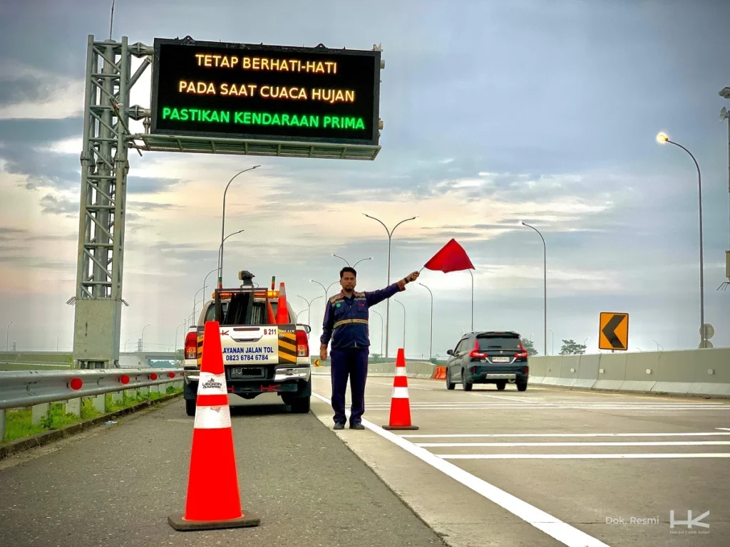 Jadwal Buka Tutup Jalan Karawang: Dampak Proyek Tol dan Rekayasa Lalu Lintas