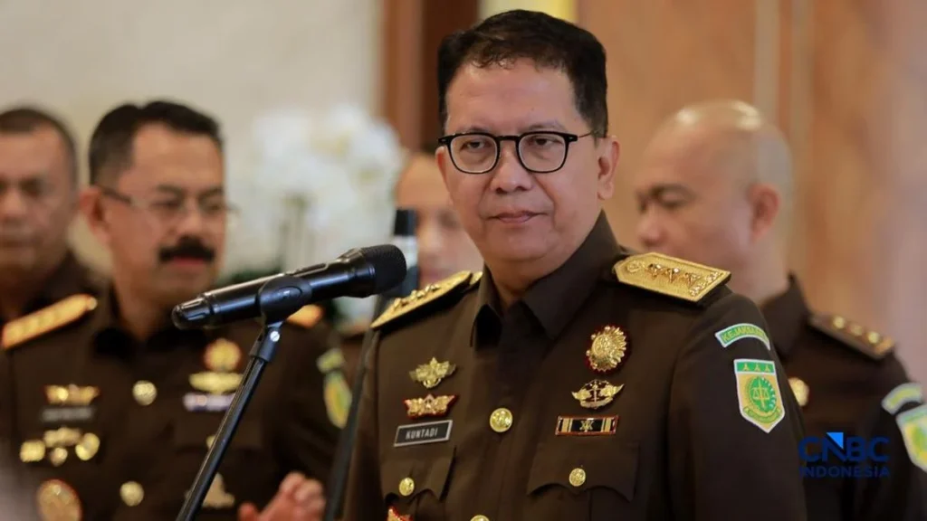 Jaksa Agung Lantik Kuntadi sebagai Jampidsus Baru, Ini Profil dan Tantangannya