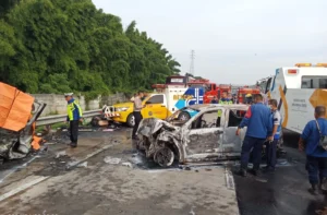 Kecelakaan di Tol Cikampek dan Rekayasa Lalin: Update Berita Lalu Lintas Bogor Hari Ini