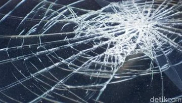 Kecelakaan Maut di Tol Singosari-Surabaya: Mobil CR-V Tabrak Truk, 5 Tewas