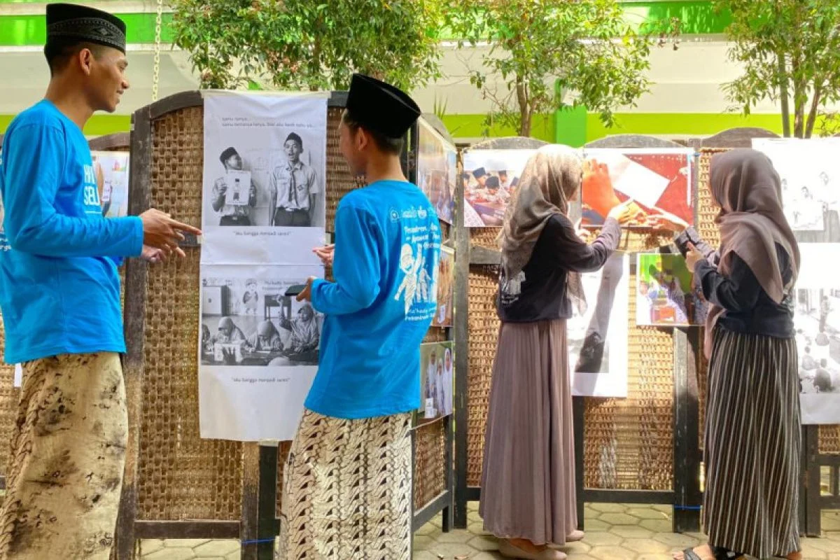 Lindungi Santri: Menko PMK Canangkan Pesantren sebagai Model Ruang Aman Anak