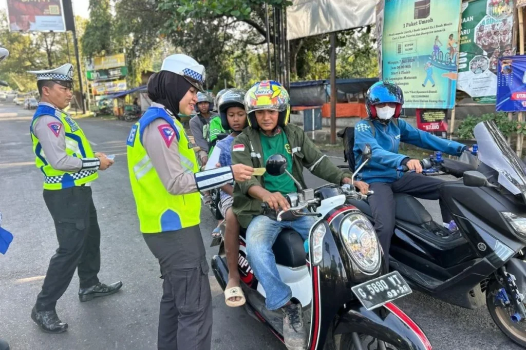 Lupa Bawa SIM Motor? Gunakan SIM Digital atau Manfaatkan SIM Keliling
