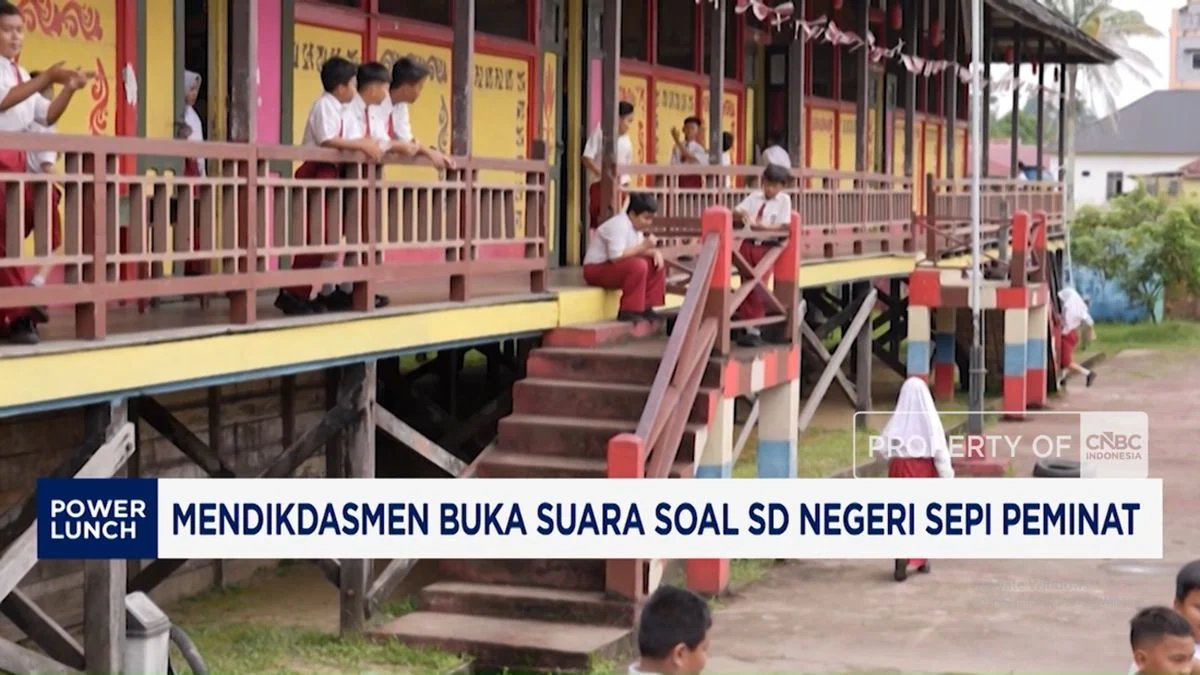 Mendikdasmen Angkat Bicara soal Fenomena SD Negeri Sepi Peminat