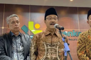 Mensos Buka Suara soal Penyaluran Bansos Lewat Koperasi Merah Putih
