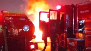 Mobil Diduga Angkut BBM Terbakar di Bandar Lampung, Sopir Kabur: Peristiwa dan Kronologi