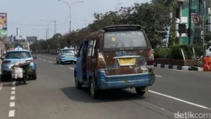 Pemkot Depok Revitalisasi Angkot Tak Layak dan Awasi Lintas Wilayah