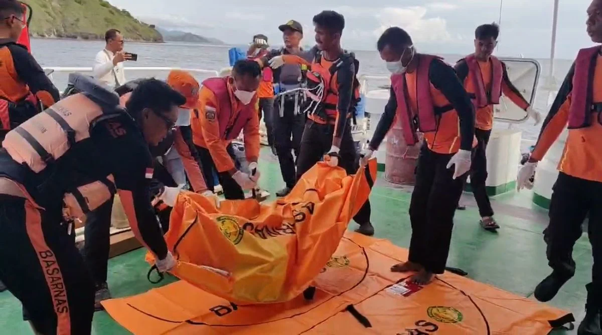 Pencarian KM Nurul Salsa Diperpanjang, Tim SAR Evakuasi Satu Jenazah Pria di Hari Kesembilan