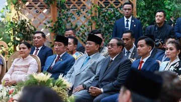 Prabowo Hadiri Pernikahan Putra Boy Thohir, Duduk Bersebelahan dengan Jokowi