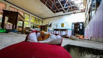 SDN Kebayoran Lama Selatan 09 Roboh: Walkot Jaksel Ungkap Penyebabnya karena Faktor Usia