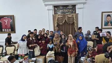 Tak Punya Status WN, Enam Anak PMI Dijemput Pemkab Gresik untuk Bersekolah