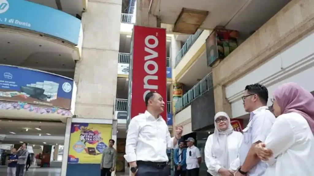 Tidak Perlu Sewa Tempat Usaha Terdekat: Pemkot Surabaya Sediakan 2.700 Stan Gratis untuk PKL
