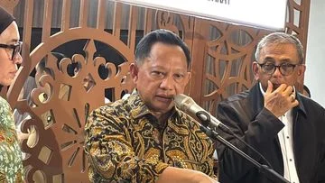 Tito Karnavian Bantah Isu Warga Bangun Swadaya Jembatan Enang-Enang