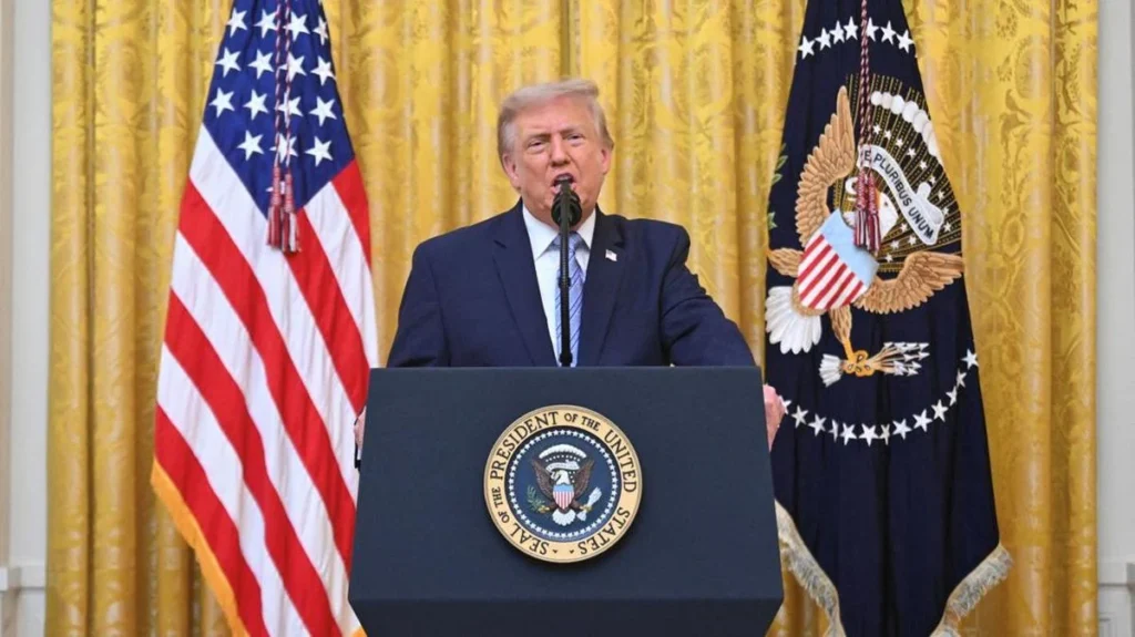 Trump Ngamuk Saat Nonton Piala Dunia, Putuskan Serang Iran Lagi: Eskalasi Konflik Baru