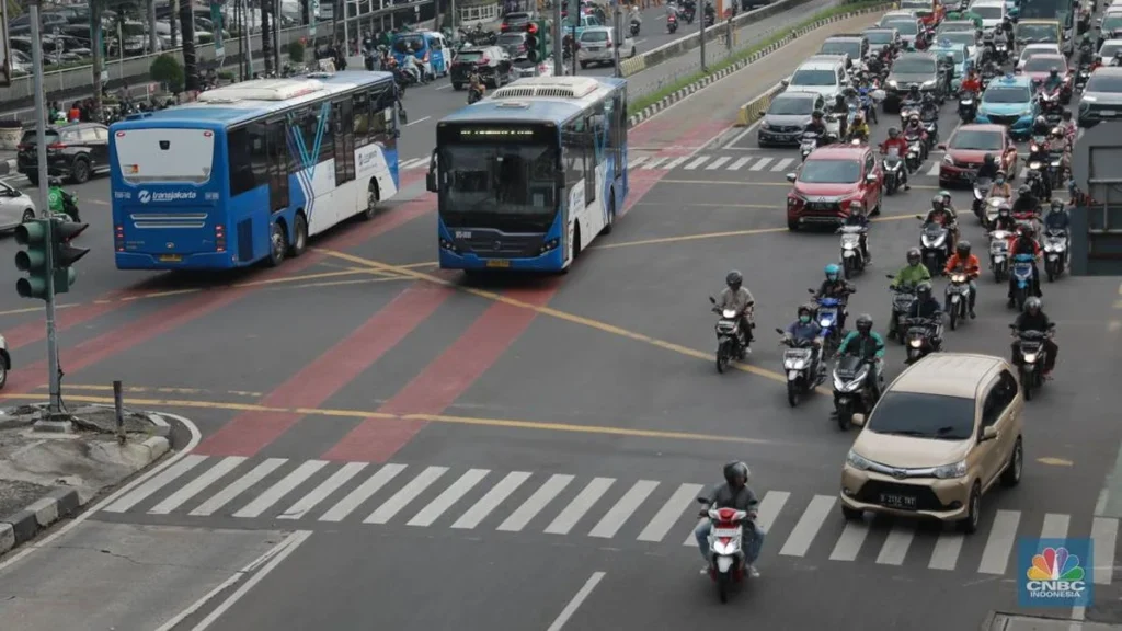 Wacana Kenaikan Tarif Transjakarta: Wagub Rano Karno Beri Sinyal