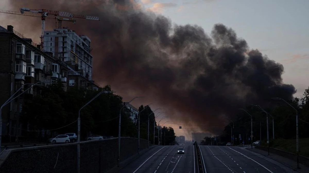 Zelensky Menggila, Ukraina Bombardir Moskow dengan 400 Drone