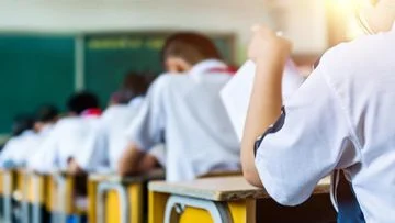 Sekolah Gratis Banten Mundur: Gubernur Pastikan Nasib Siswa Tetap Terjamin
